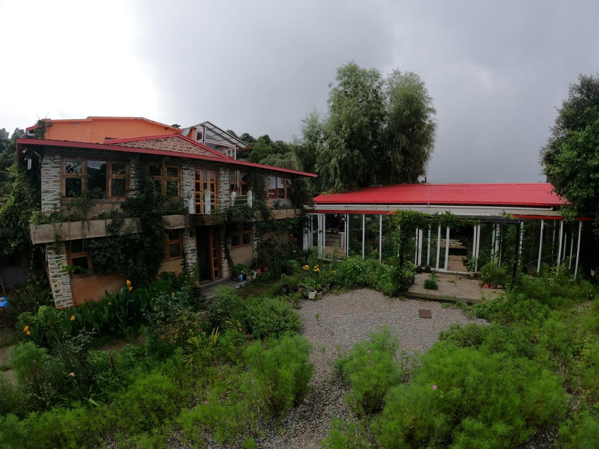 Dunagiri Retreat Dwarahat Екстер'єр фото