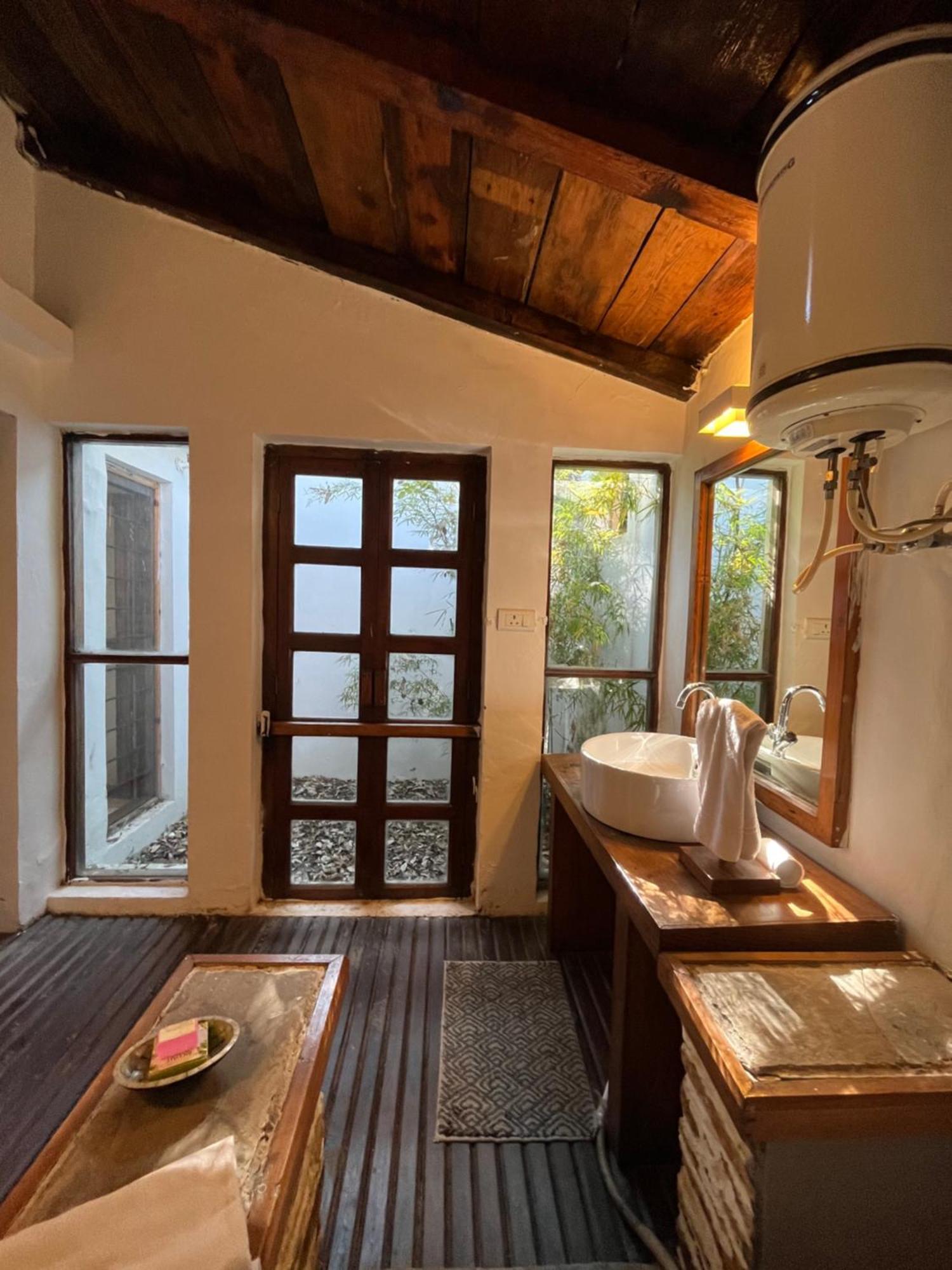 Dunagiri Retreat Dwarahat Екстер'єр фото