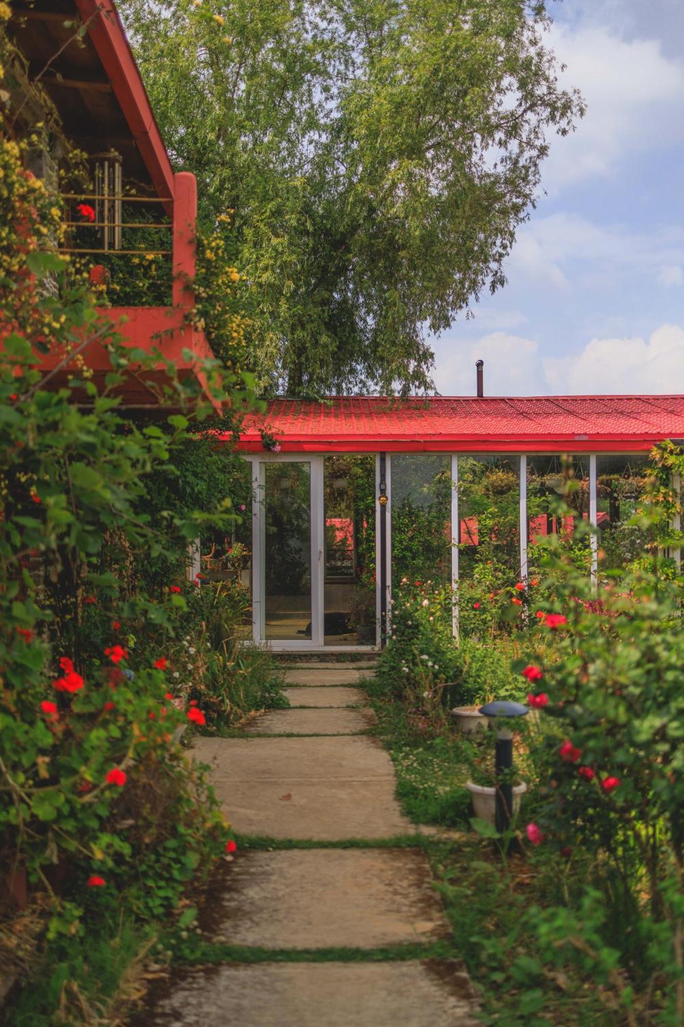 Dunagiri Retreat Dwarahat Екстер'єр фото